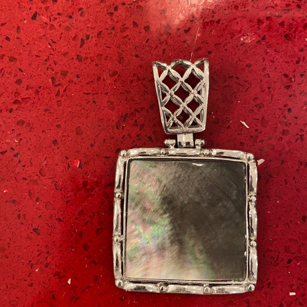 Big pendant